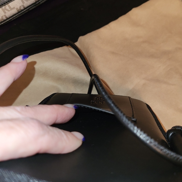 Anna Sui Black Crossbody Bag with Star Accents - Picture 5 of 9